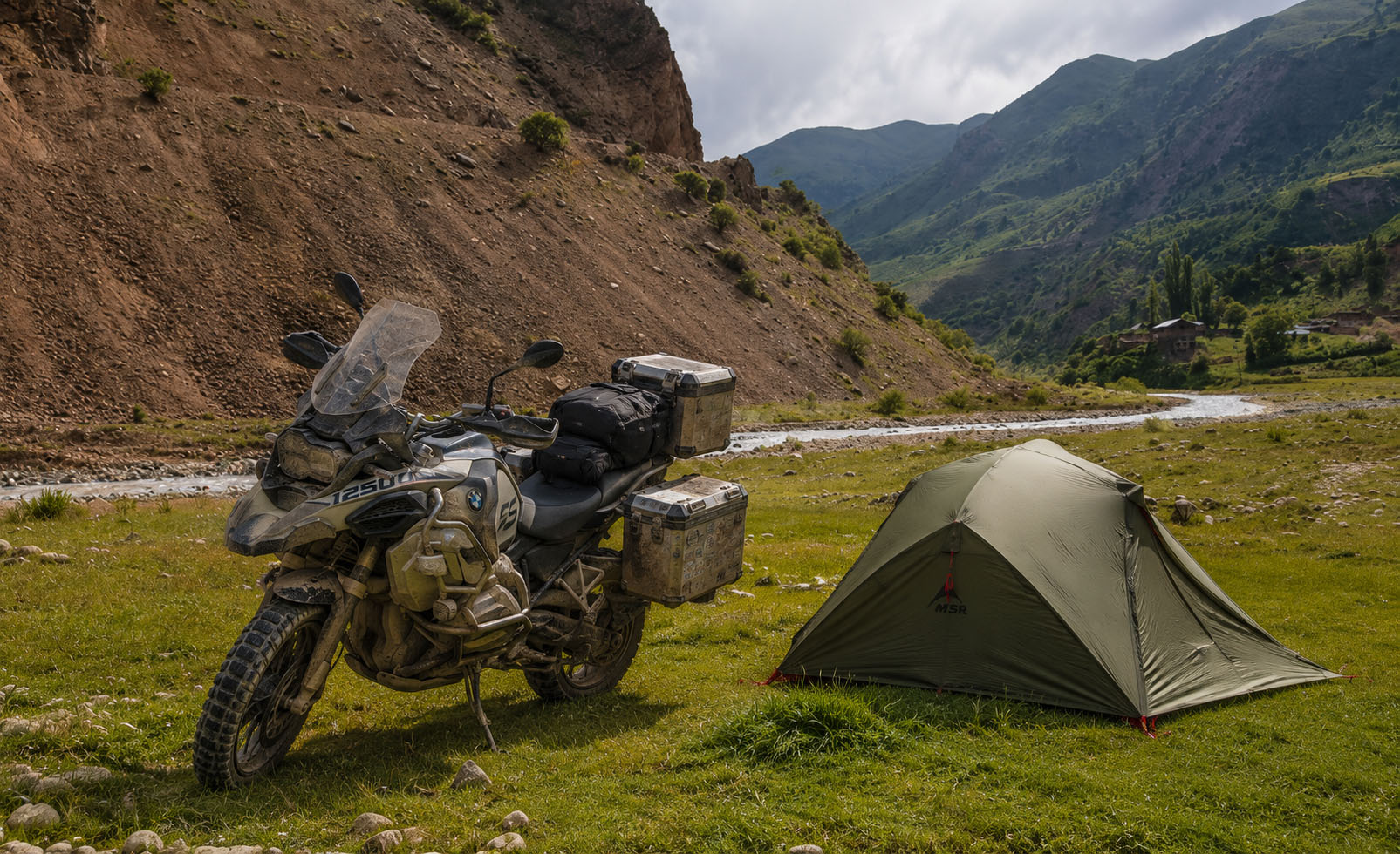 Moto Camping: Everything You Need to Start
